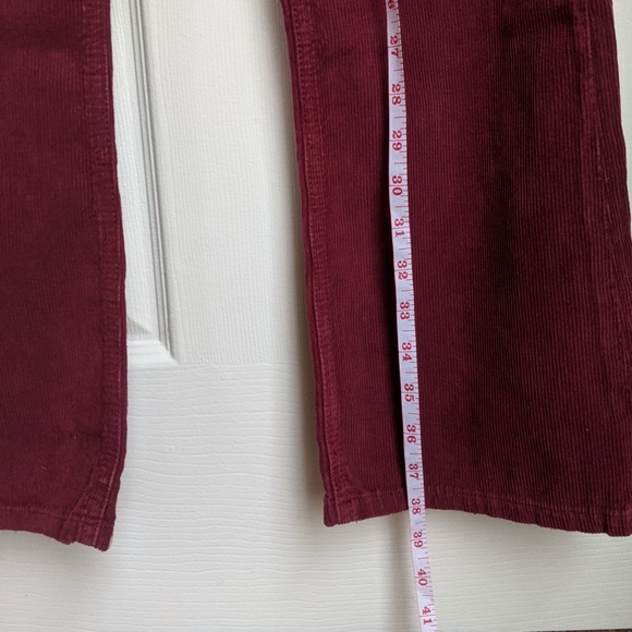 The GREAT Western Crop Burgindy Wide-leg Corduroys - Picture 11 of 13